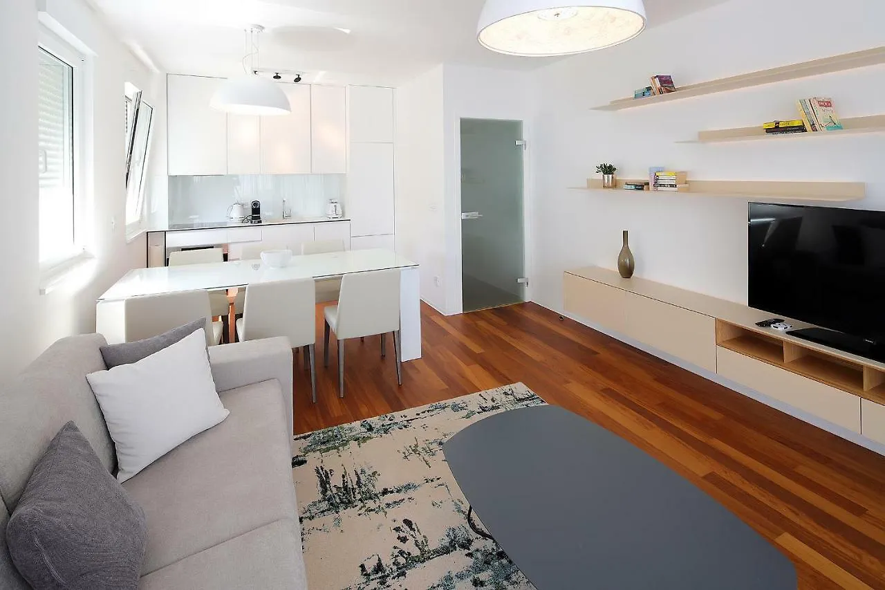 Apartments Elina Opric Croatia